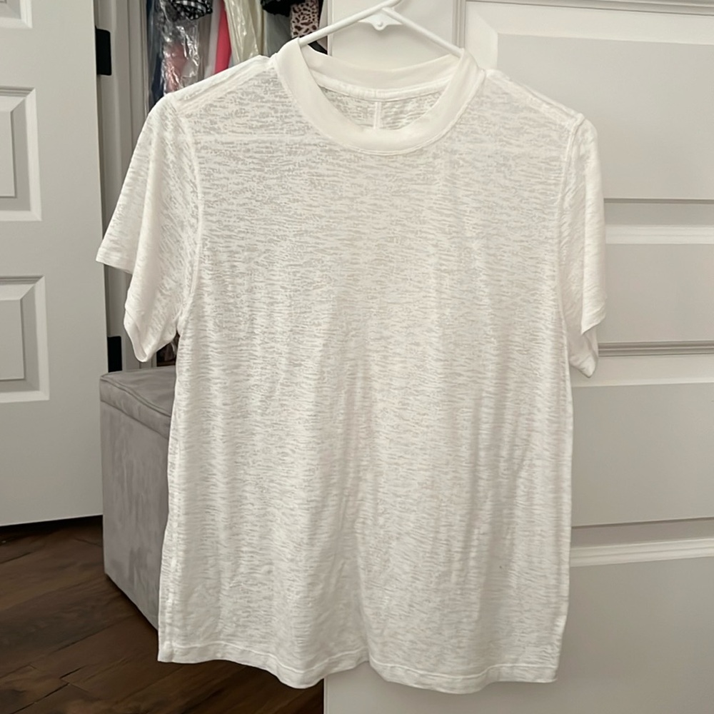 Lululemon White Short Sleeve Tshirt